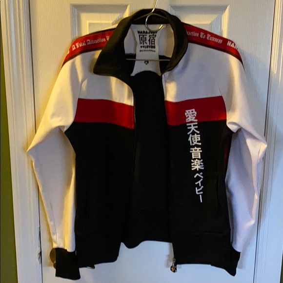 Gwen Stefani’s Harajuku Lovers Zip-Up jacket - Picture 3 of 3